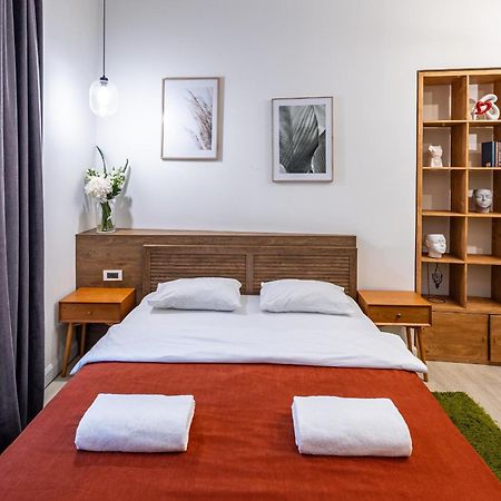 Apartamenty On Knyazya Romana 리비프 외부 사진