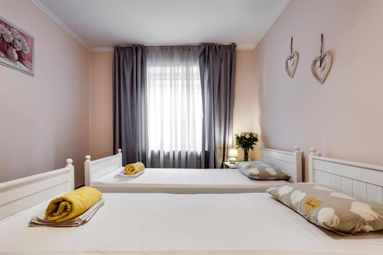 Apartamenty On Knyazya Romana 리비프 외부 사진