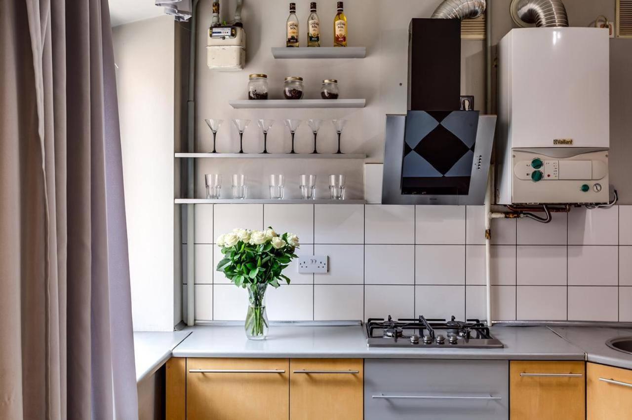 Apartamenty On Knyazya Romana 리비프 외부 사진
