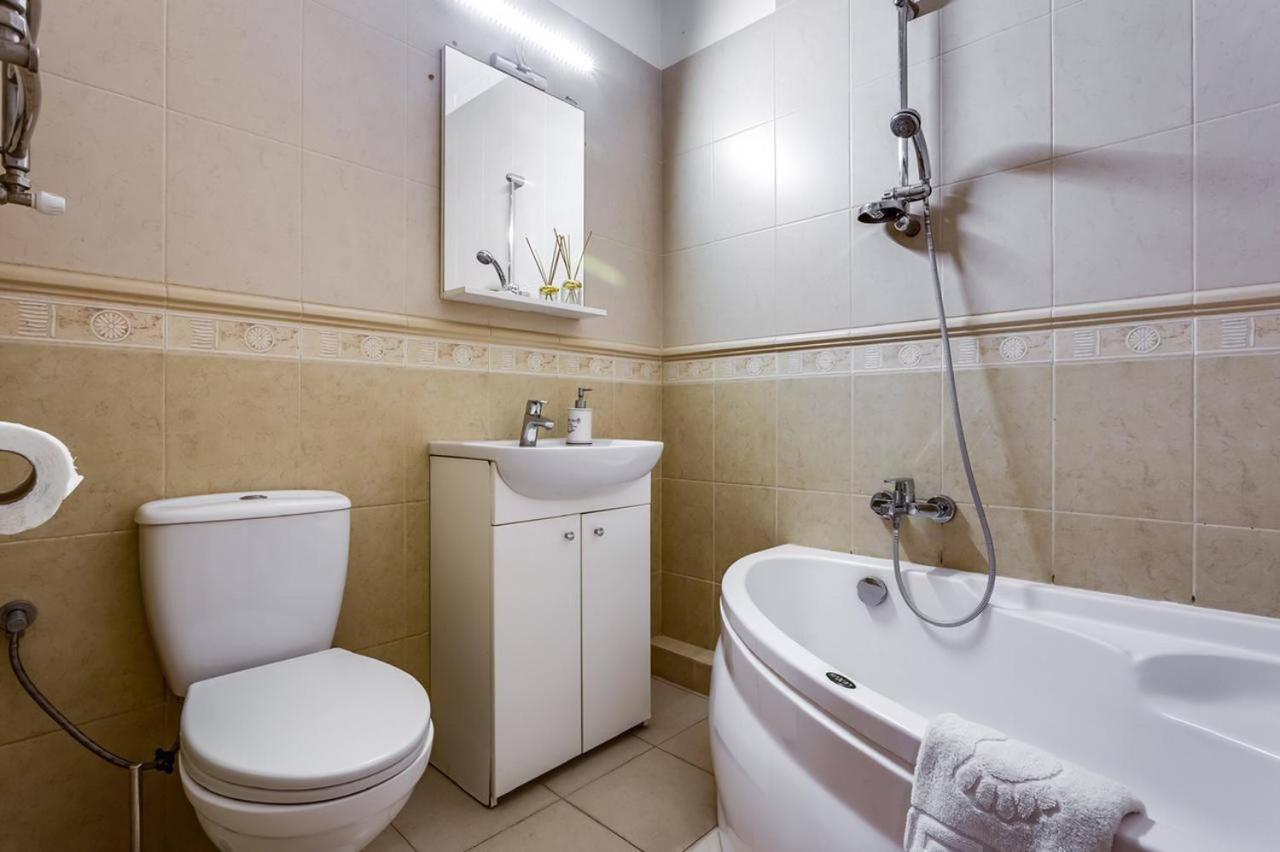 Apartamenty On Knyazya Romana 리비프 외부 사진