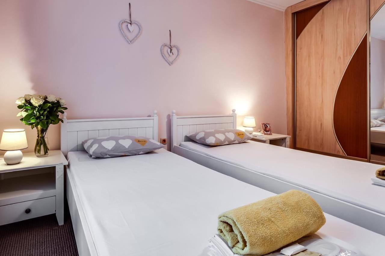 Apartamenty On Knyazya Romana 리비프 외부 사진