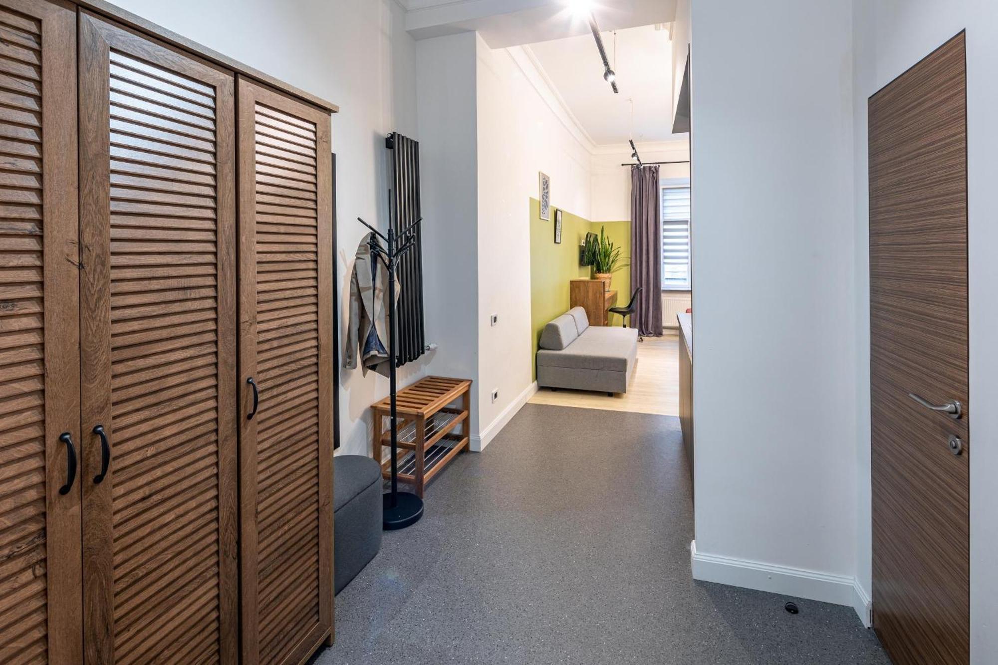 Apartamenty On Knyazya Romana 리비프 외부 사진